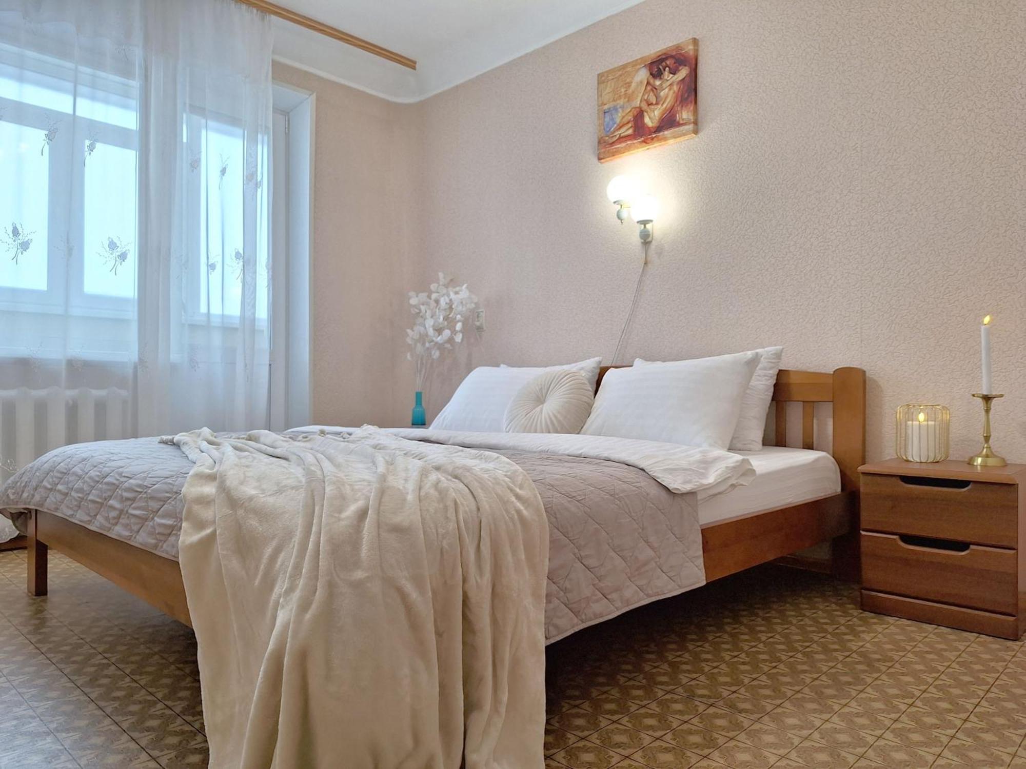 4 Ліжка З Балконом Документи Для Відряджень Мережа Alex Apartments Безконтатне Заселення 24-7 Poltava Exterior foto
